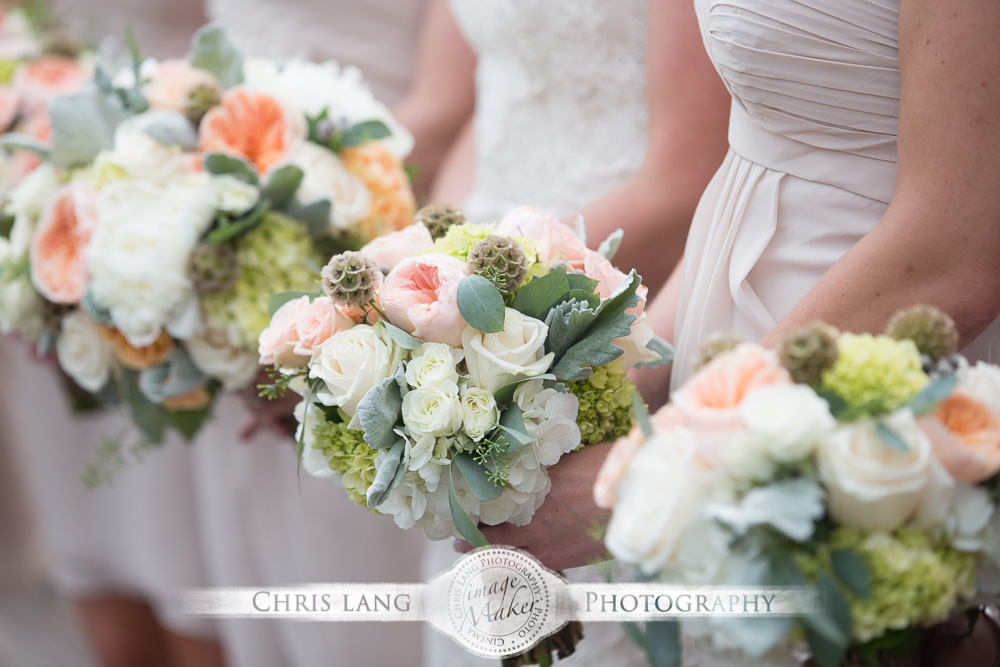 Bridesmaids Holding Flowers at Airlie Gardens