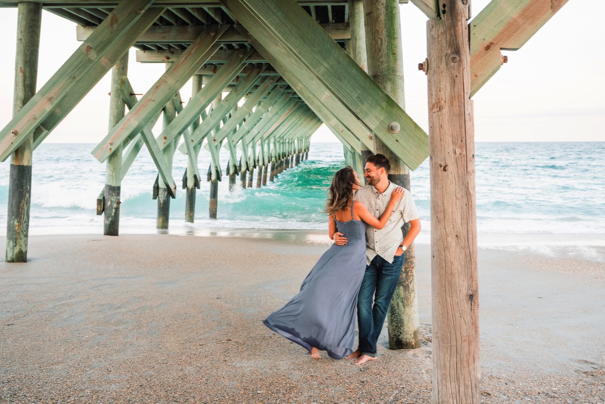 - Engagement Photography -  Engagement Photographers - Wilmingrton - NC - Chfris Lang Photography - Engageent photography ideas 