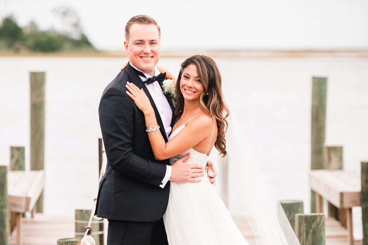 light & airy wedding photo - Wilmington nc wedding photographer - wedding photo - wedding ideas - bride-groom- chris lang photography